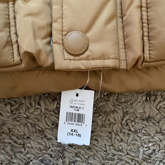 Gap NWOT cold control max puffer - Picture 2 of 6